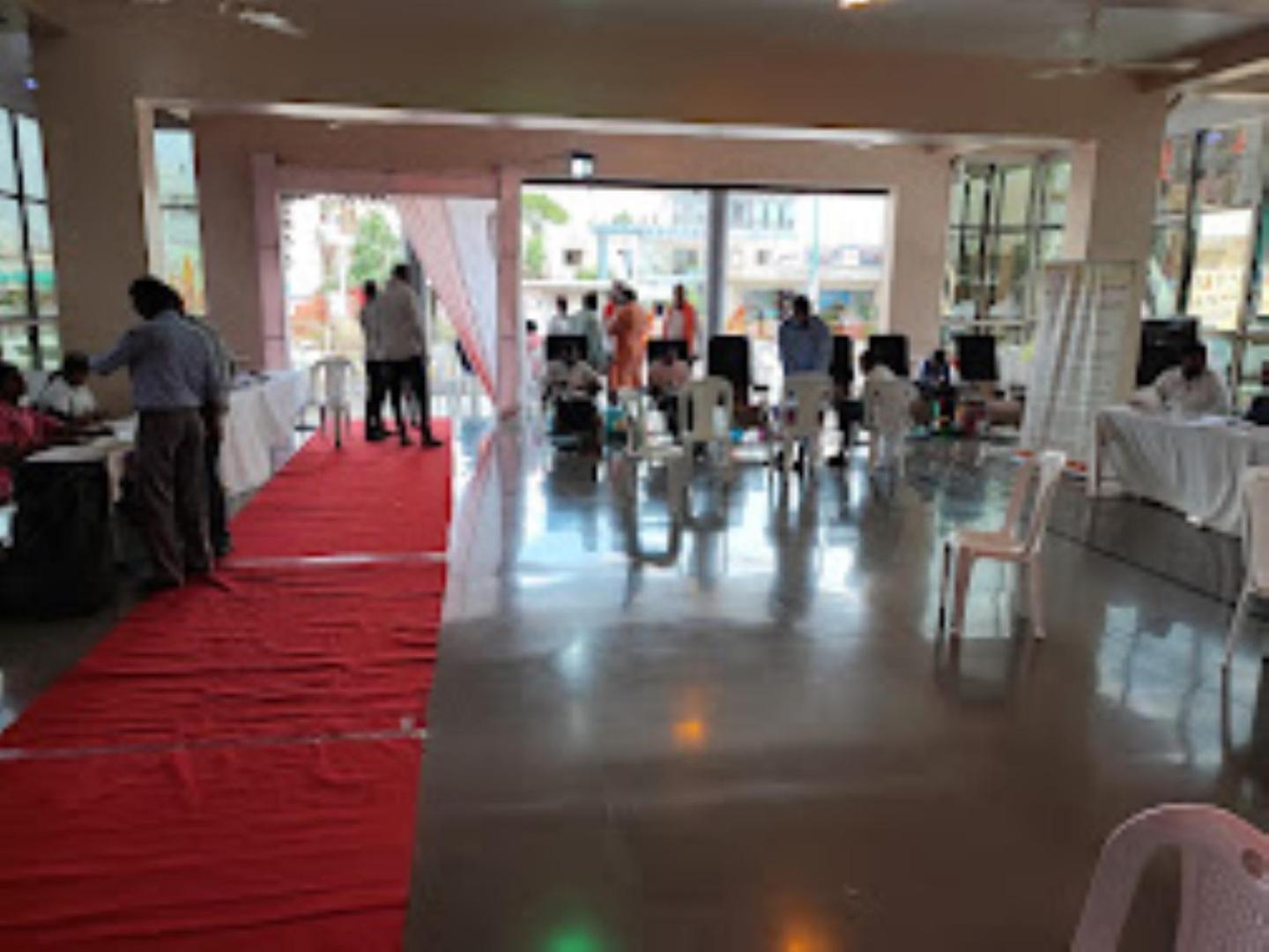 Hotel Hariram Tower Wardha 外观 照片